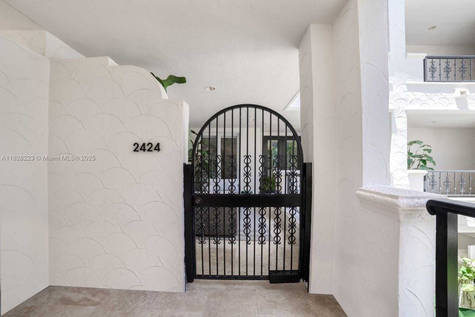 Small Image of 2424 FISHER ISLAND DR #5204, Miami Beach Number 26