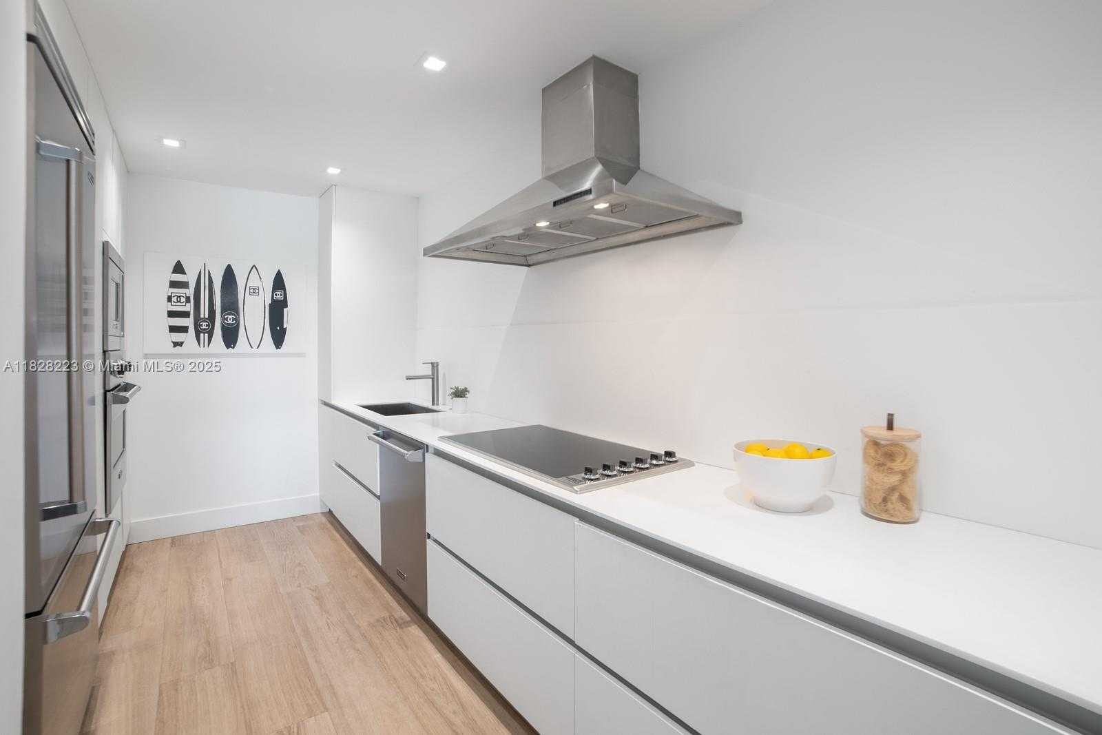 Small Image of 2424 FISHER ISLAND DR #5204, Miami Beach Number 6