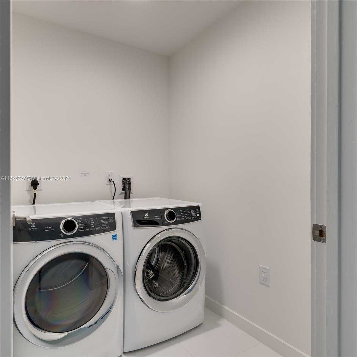 Small Image of 851 NORTH EAST 1ST AVE #1505, Miami Number 8