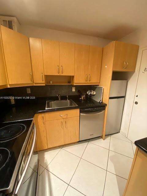 Small Image of 2899 COLLINS AVE #1002, Miami Beach Number 16