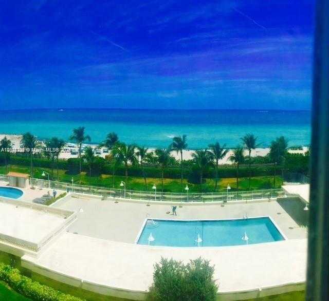 Small Image of 2899 COLLINS AVE #1002, Miami Beach Number 5