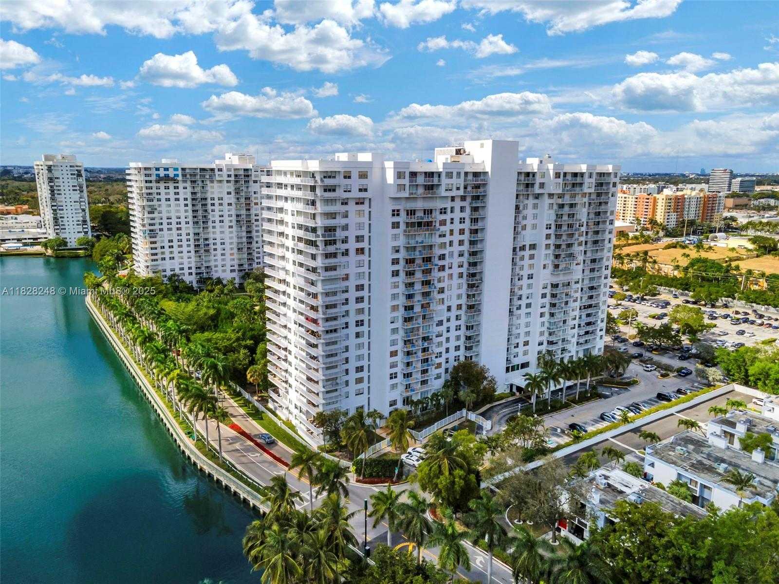 Small Image of 2851 NORTH EAST 183RD ST #715E, Aventura Number 14