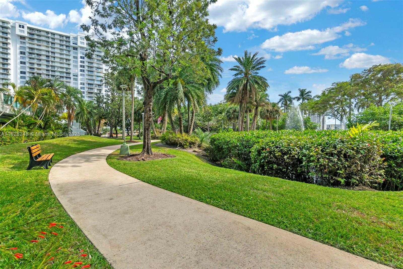 Small Image of 2851 NORTH EAST 183RD ST #715E, Aventura Number 19