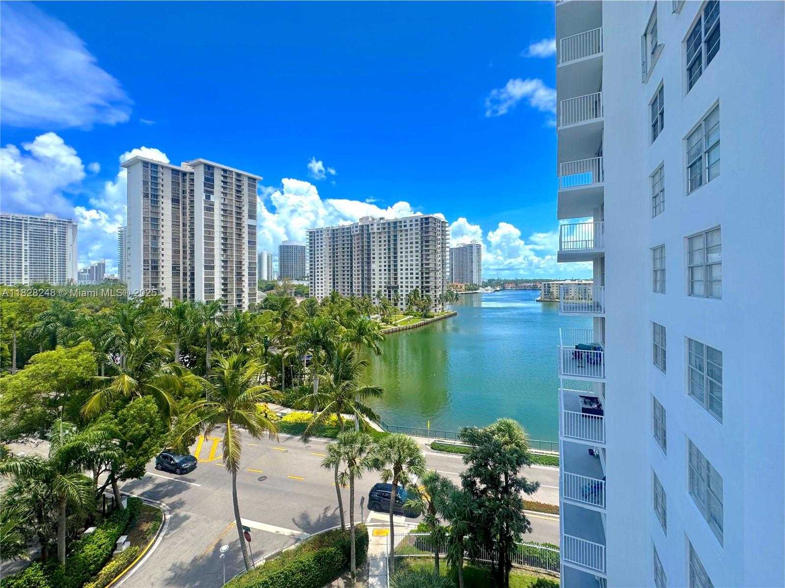 Small Image of 2851 NORTH EAST 183RD ST #715E, Aventura Number 3