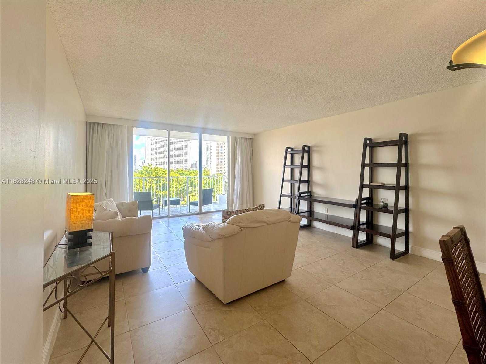 Small Image of 2851 NORTH EAST 183RD ST #715E, Aventura Number 4