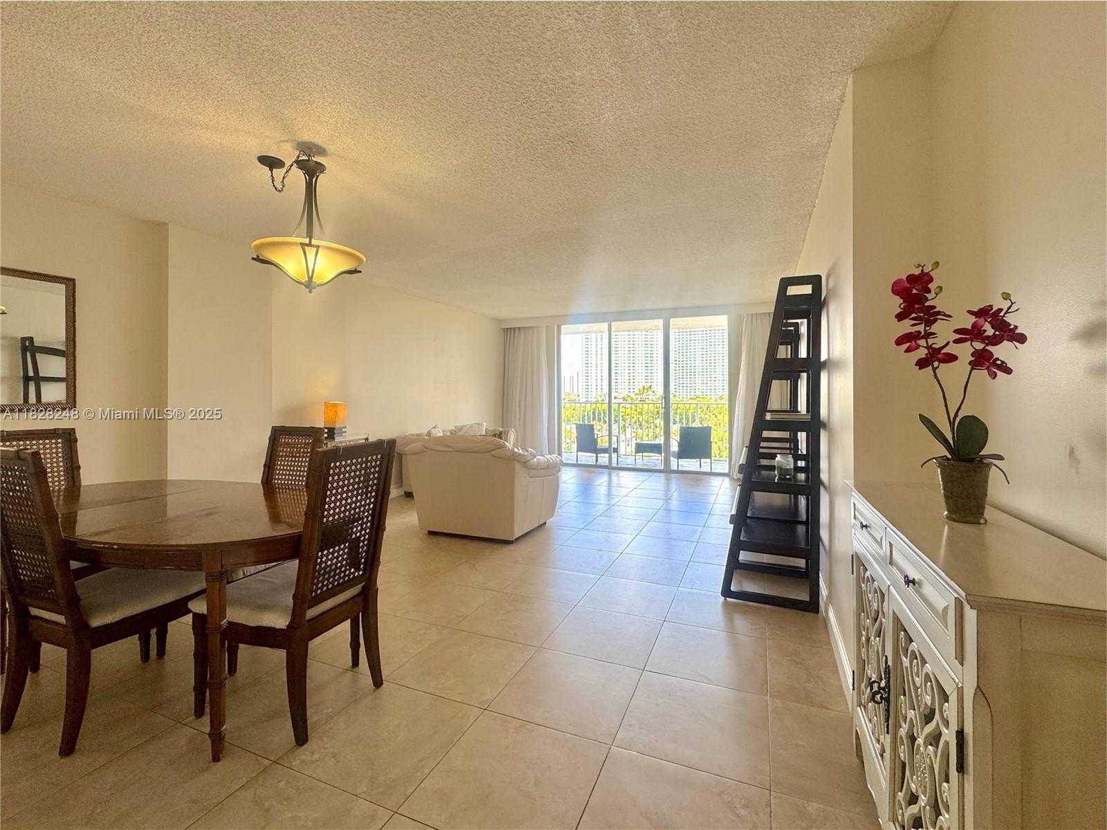 Small Image of 2851 NORTH EAST 183RD ST #715E, Aventura Number 6