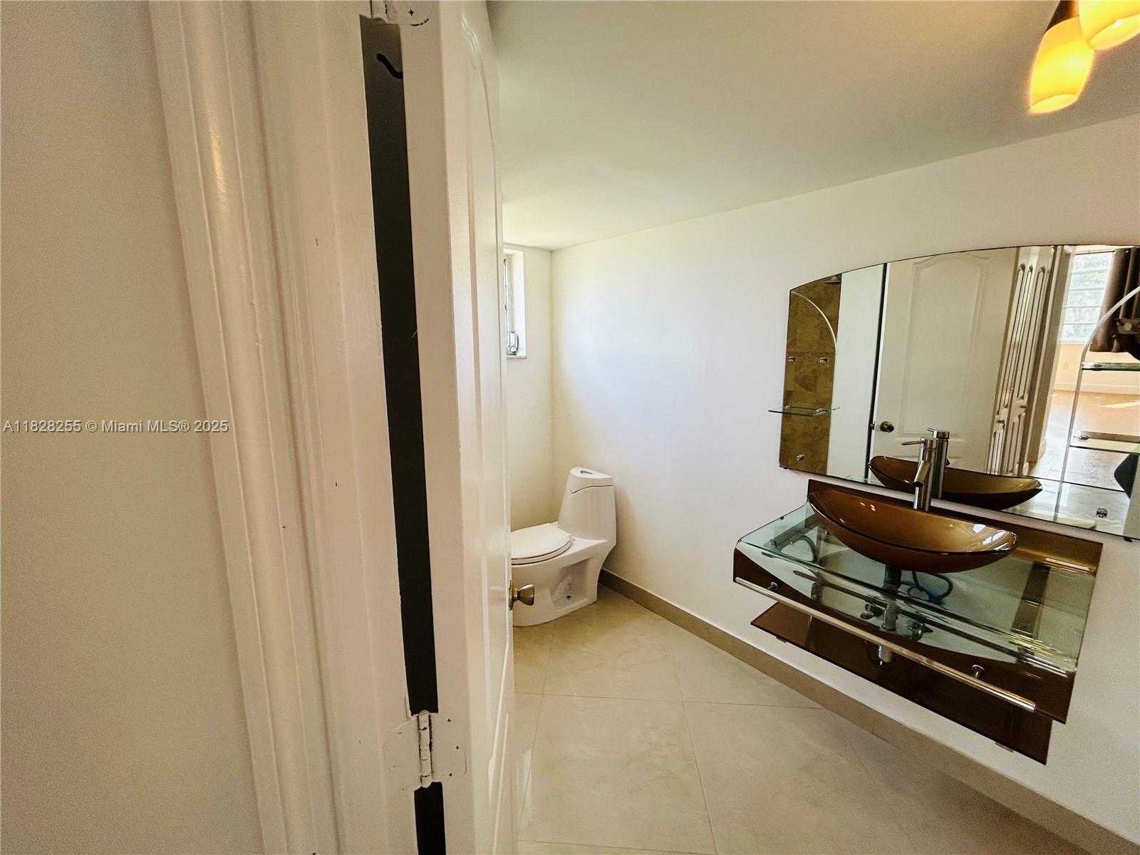 Small Image of 1750 NORTH EAST 191ST ST #201-1, Miami Number 9