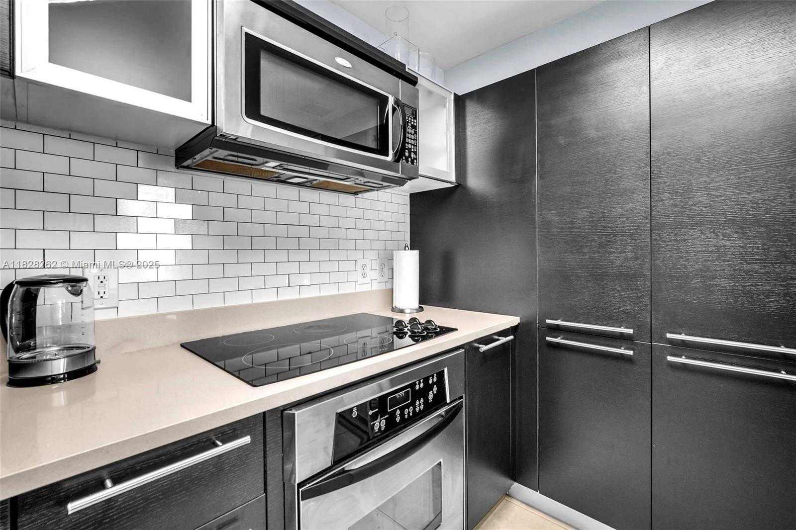 Small Image of 1900 NORTH BAYSHORE DR #3610, Miami Number 10