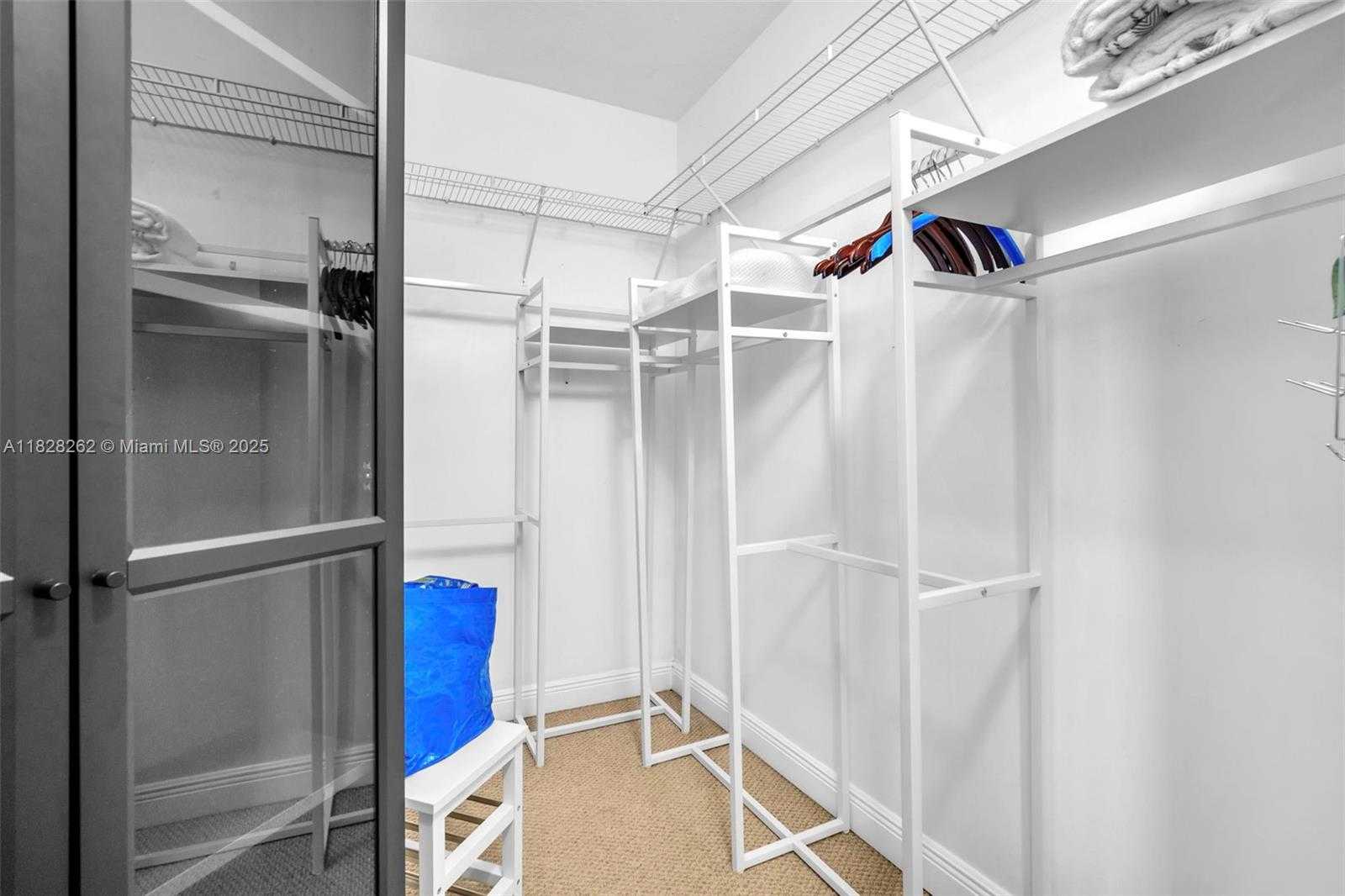 Small Image of 1900 NORTH BAYSHORE DR #3610, Miami Number 17