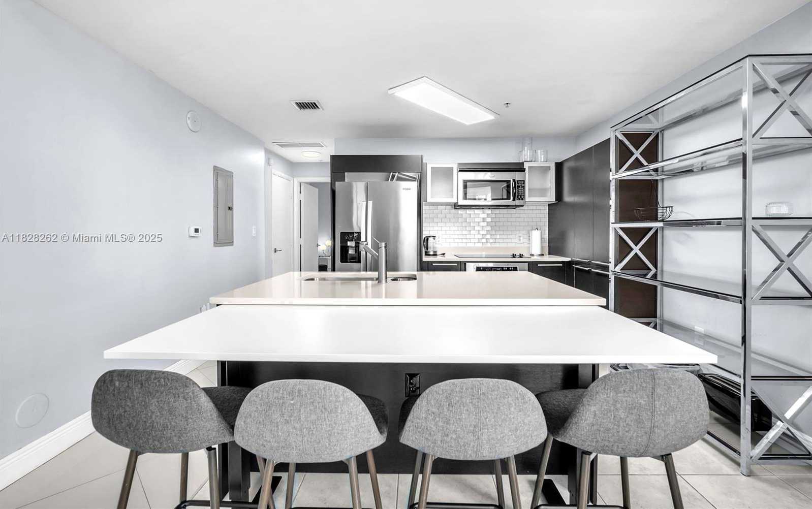 Small Image of 1900 NORTH BAYSHORE DR #3610, Miami Number 8