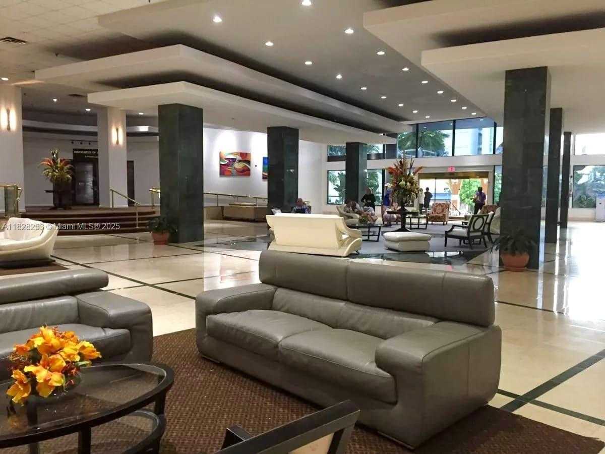 Small Image of 6345 COLLINS AVE #715, Miami Beach Number 18