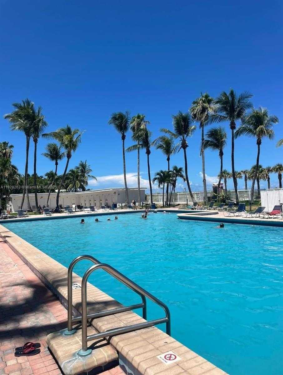 Small Image of 6345 COLLINS AVE #715, Miami Beach Number 24
