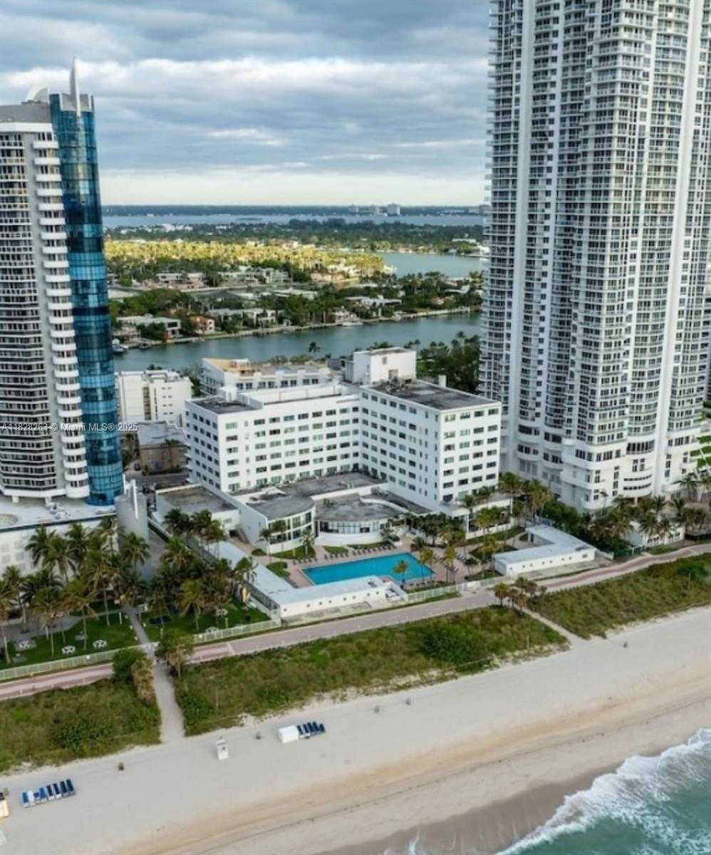 Small Image of 6345 COLLINS AVE #715, Miami Beach Number 3