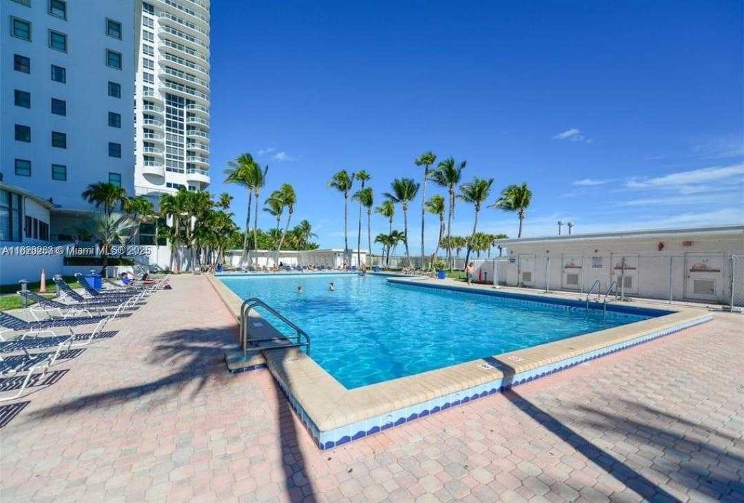 Small Image of 6345 COLLINS AVE #715, Miami Beach Number 30