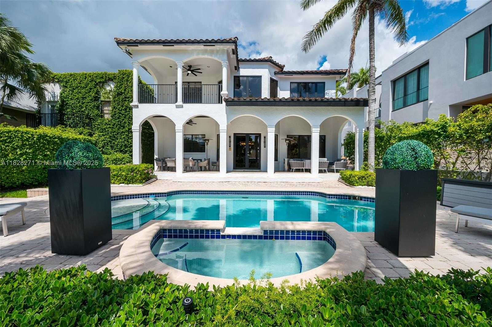 Small Image of Fort Lauderdale Number 26