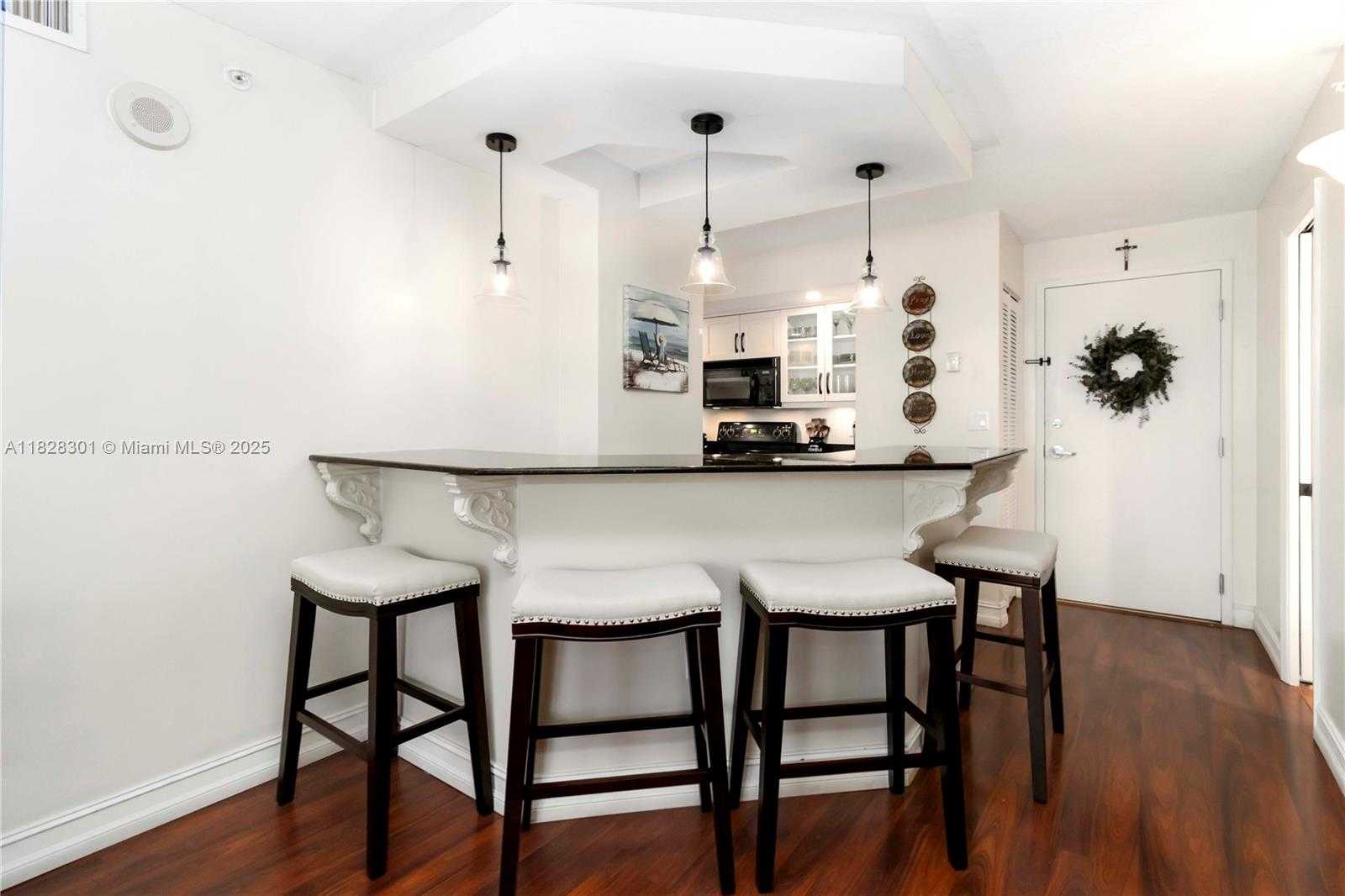 Small Image of 6917 COLLINS AVE #622, Miami Beach Number 6