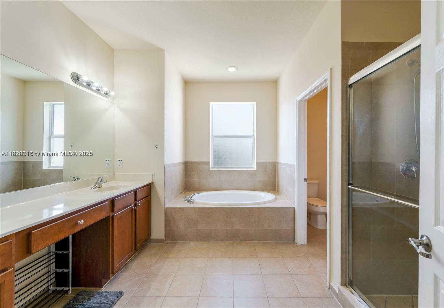 Small Image of 16946 SOUTH WEST 90TH TERR CI, Miami Number 19