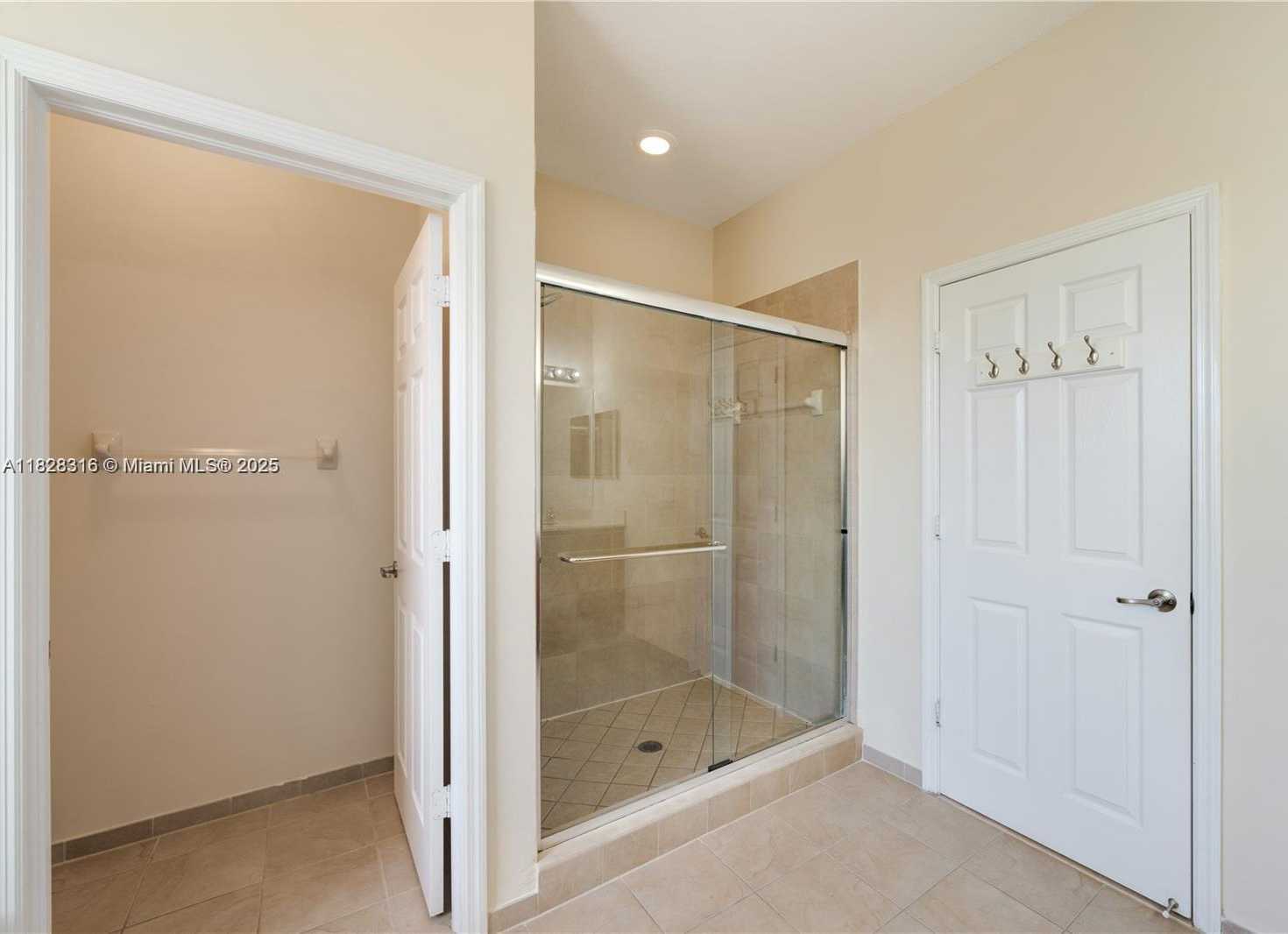 Small Image of 16946 SOUTH WEST 90TH TERR CI, Miami Number 20