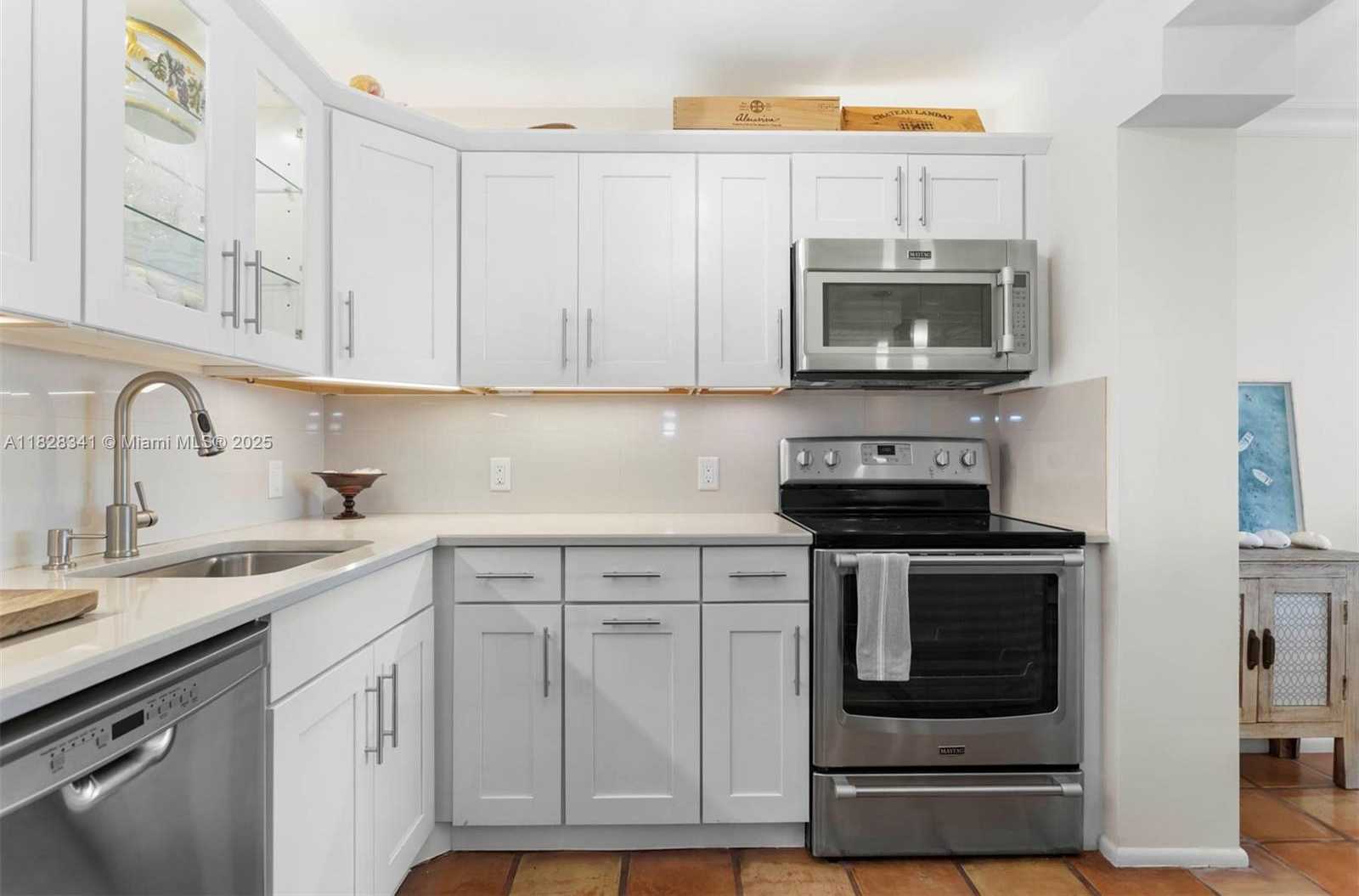 Small Image of 2101 SOUTH OCEAN DR #2302, Hollywood Number 14