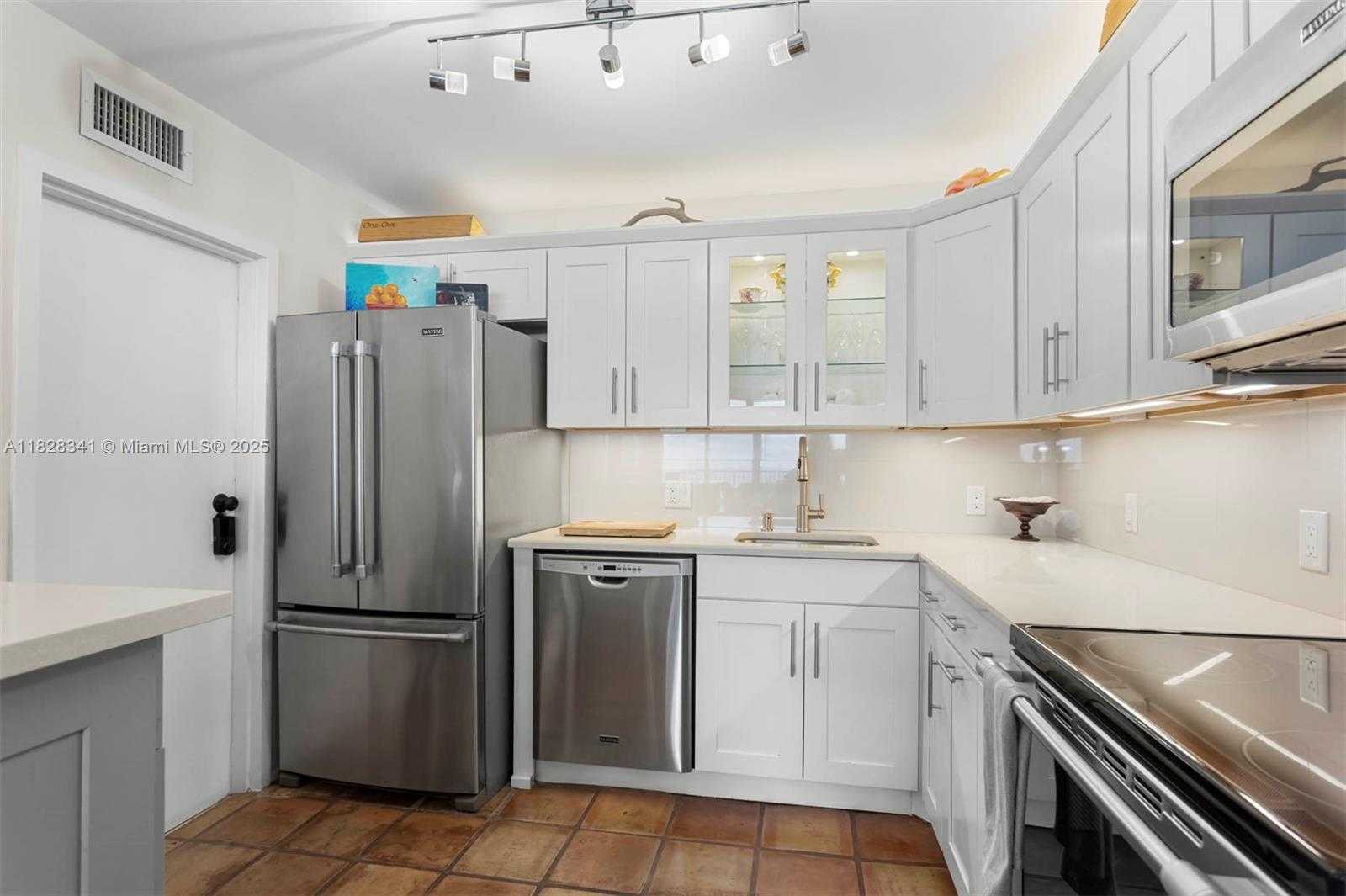 Small Image of 2101 SOUTH OCEAN DR #2302, Hollywood Number 16