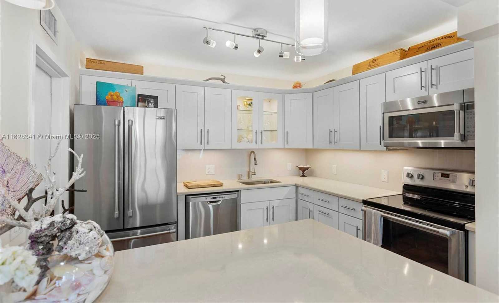 Small Image of 2101 SOUTH OCEAN DR #2302, Hollywood Number 17