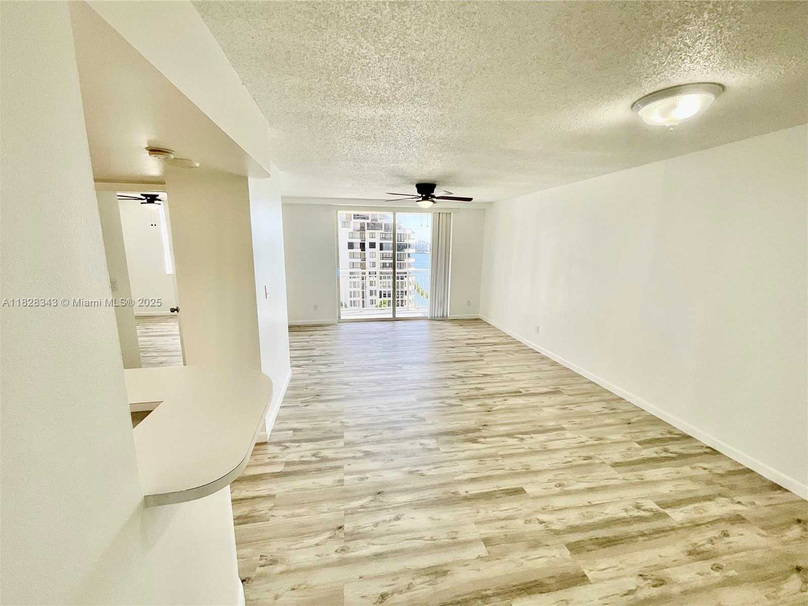 Small Image of Miami Number 2