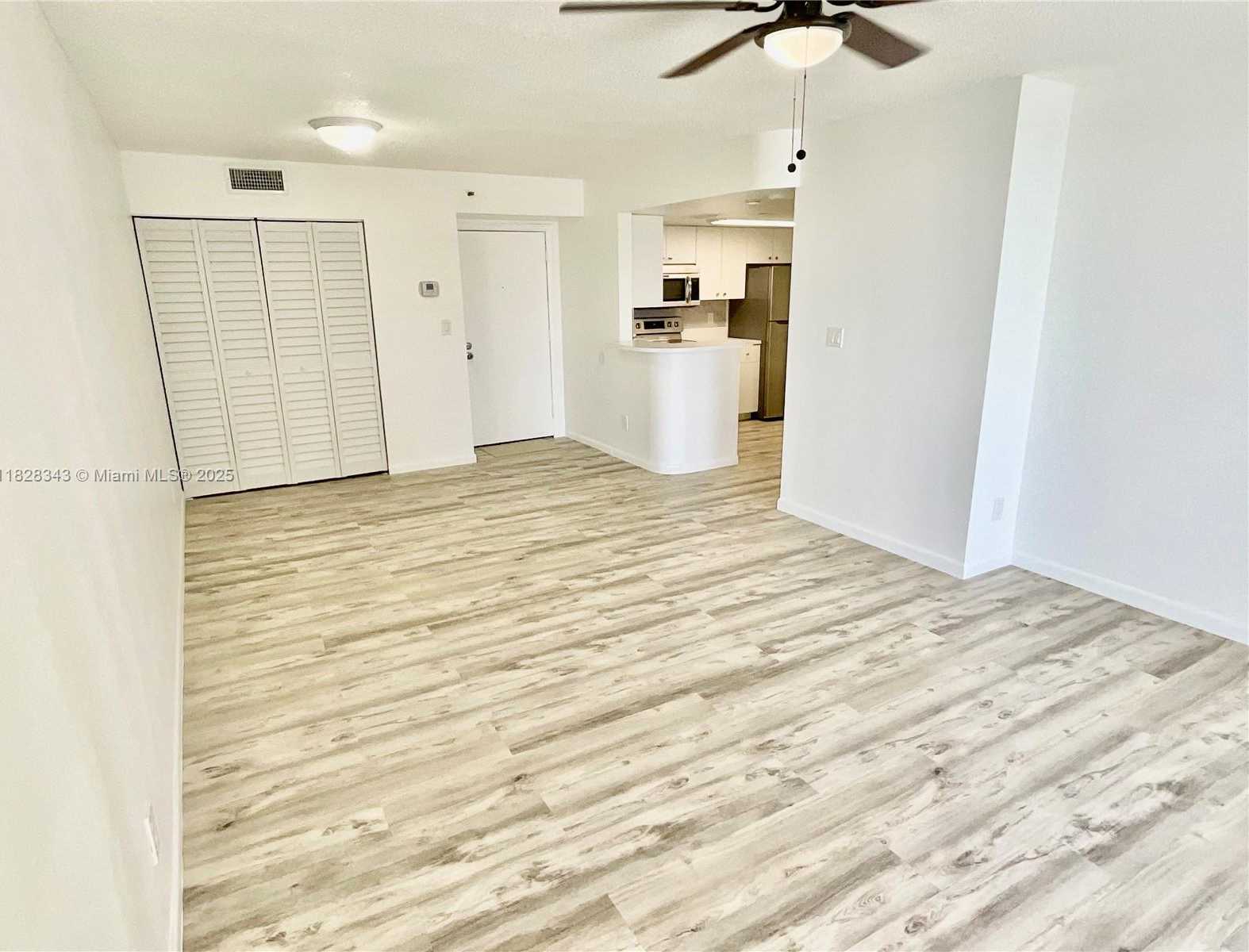 Small Image of Miami Number 7