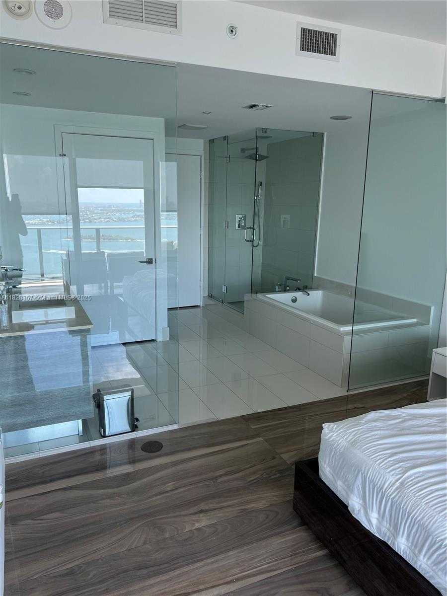 Small Image of 650 NORTH EAST 32ND ST #3705, Miami Number 12
