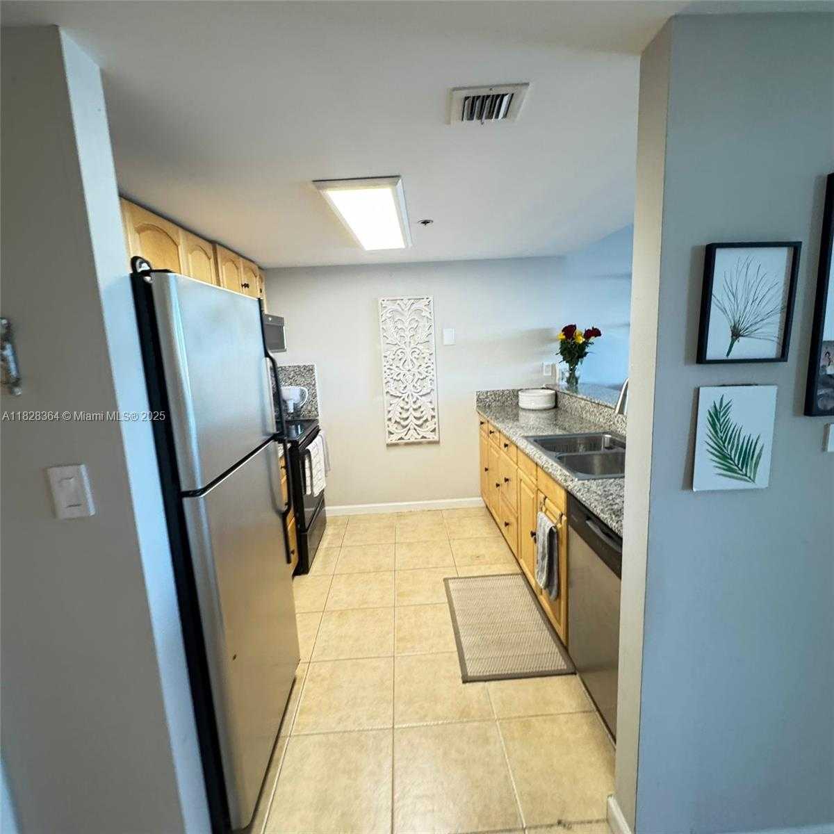 Small Image of 7601 EAST TREASURE DR #512, North Bay Village Number 6