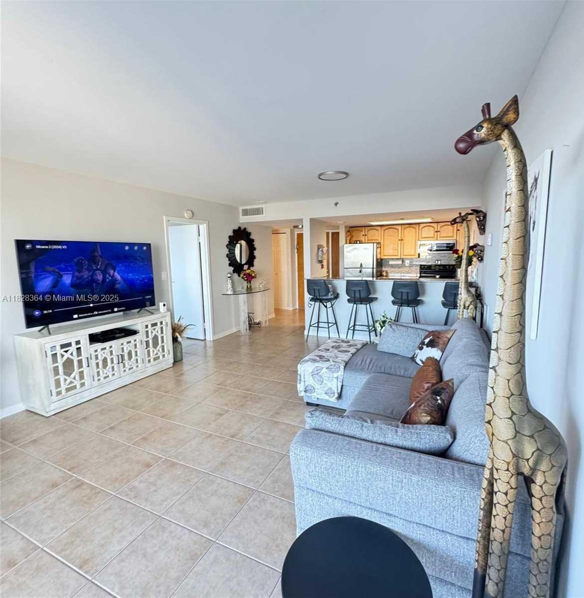 Small Image of 7601 EAST TREASURE DR #512, North Bay Village Number 8