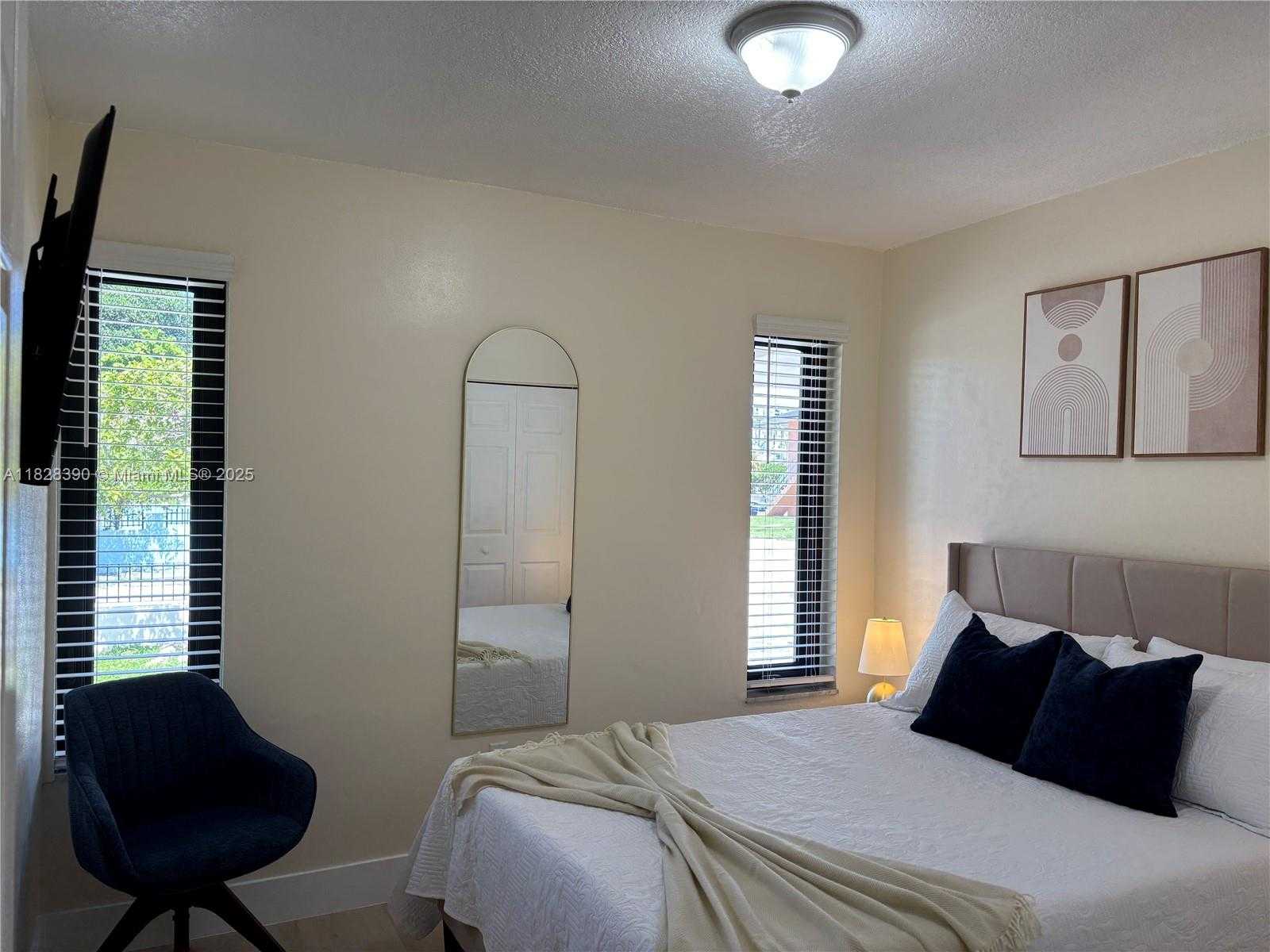 Small Image of 1023 NORTH WEST 19TH AVE, Miami Number 20