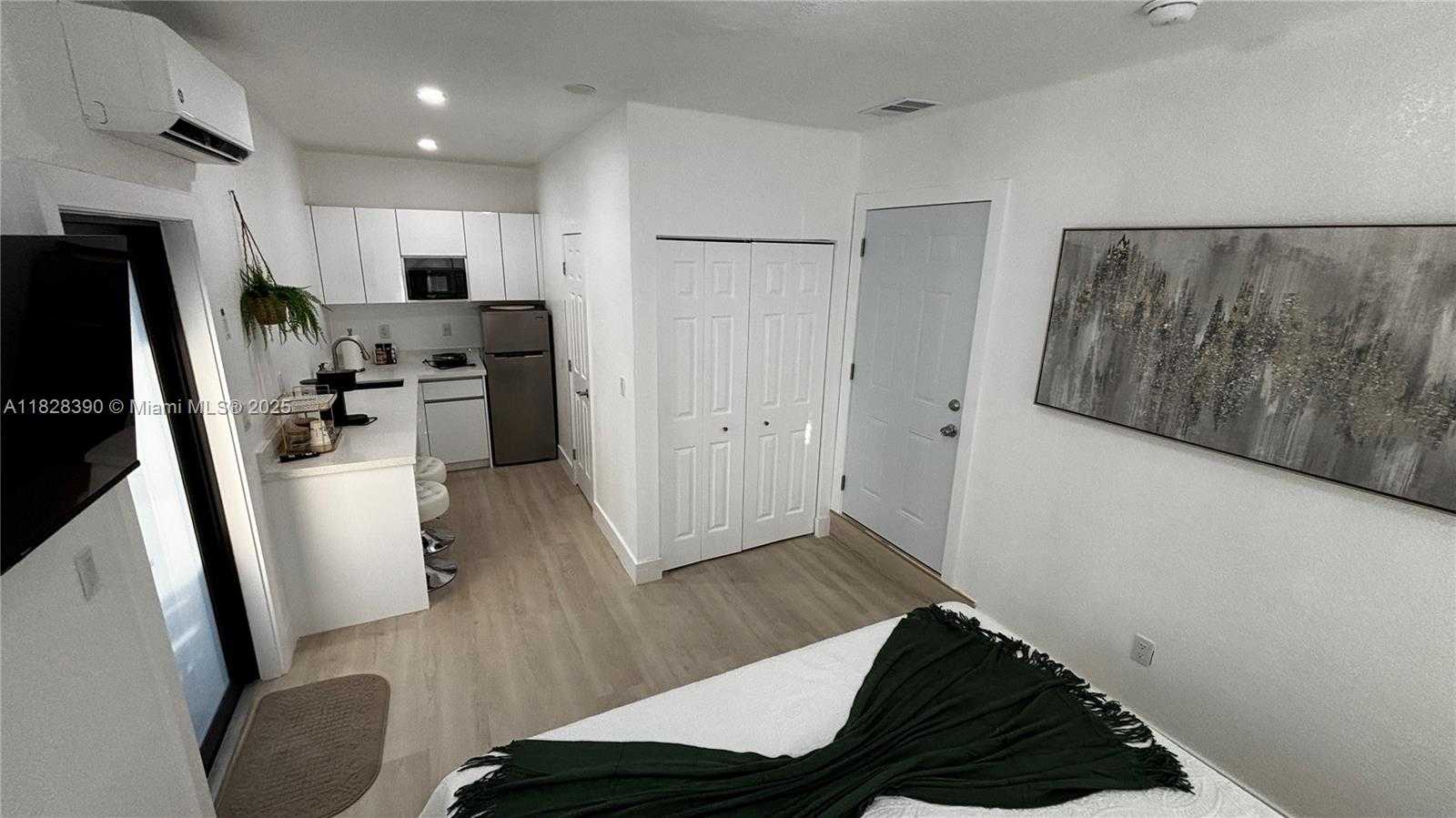 Small Image of 1023 NORTH WEST 19TH AVE, Miami Number 32