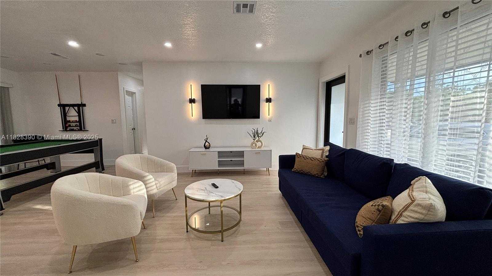 Small Image of 1023 NORTH WEST 19TH AVE, Miami Number 4