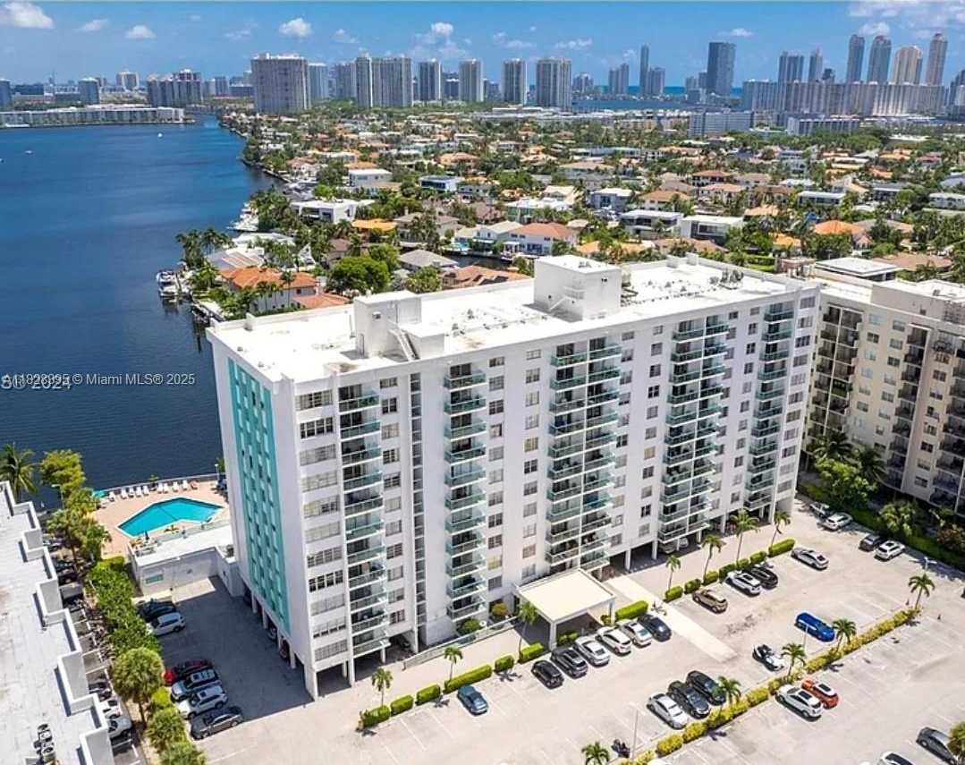 Small Image of 2841 NORTH EAST 163RD ST #Unit 912, North Miami Beach Number 12