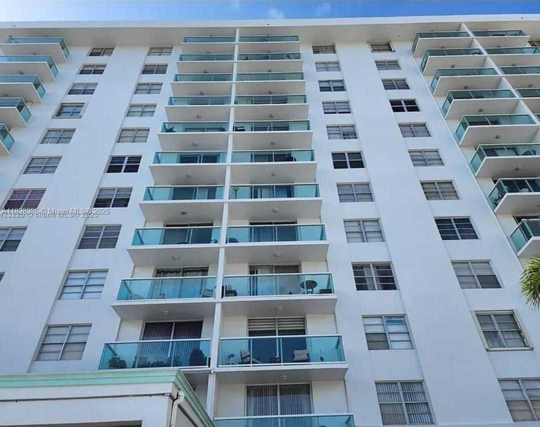 Small Image of 2841 NORTH EAST 163RD ST #Unit 912, North Miami Beach Number 13