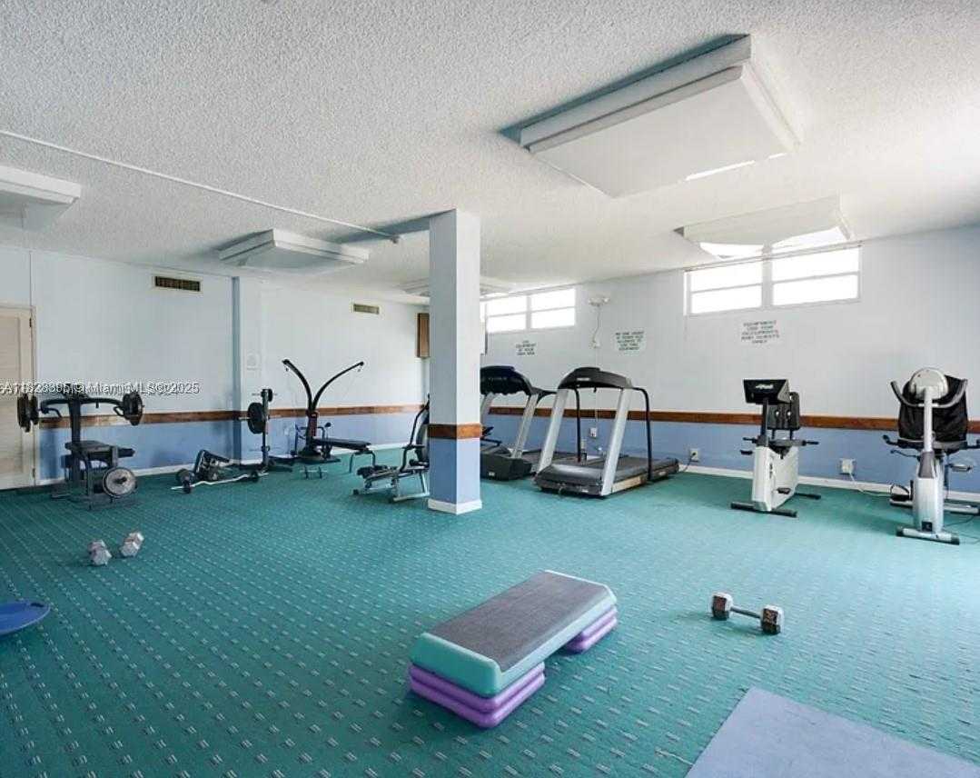 Small Image of 2841 NORTH EAST 163RD ST #Unit 912, North Miami Beach Number 17