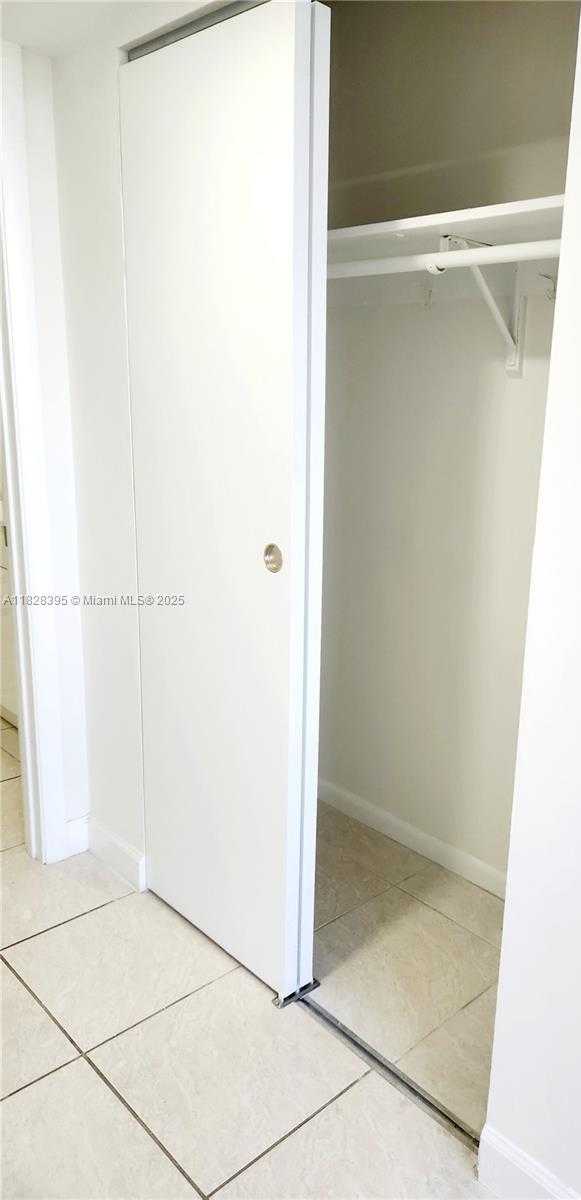 Small Image of 2841 NORTH EAST 163RD ST #Unit 912, North Miami Beach Number 8