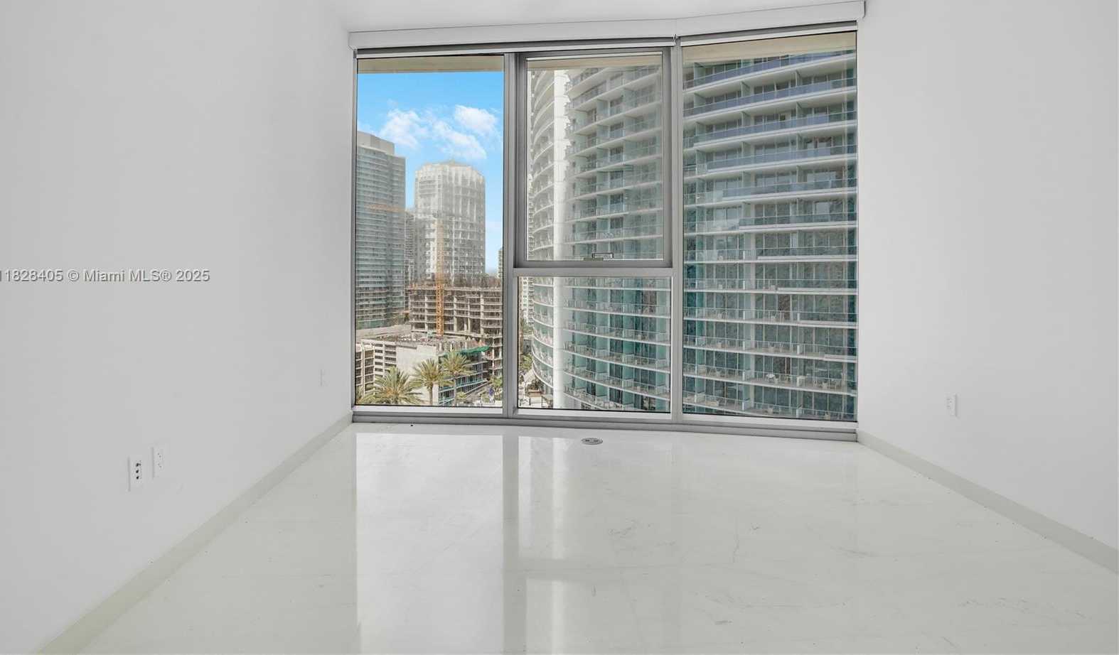Small Image of 300 BISCAYNE BLVD WAY #2107, Miami Number 11