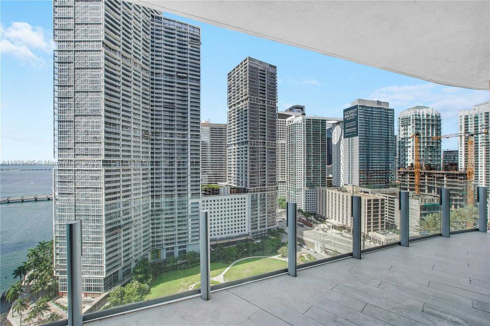 Small Image of 300 BISCAYNE BLVD WAY #2107, Miami Number 16