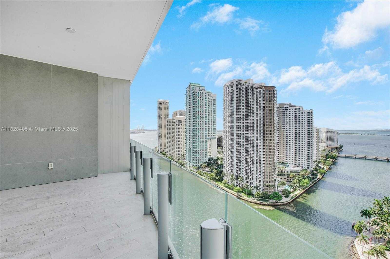 Small Image of 300 BISCAYNE BLVD WAY #2107, Miami Number 18
