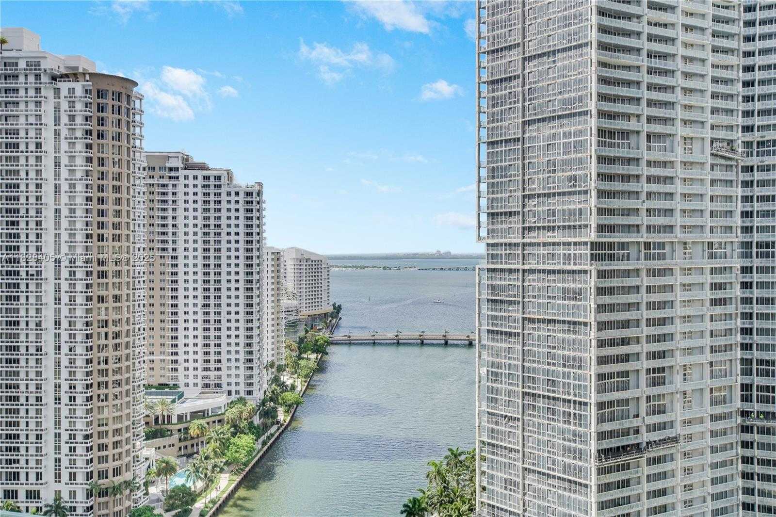 Small Image of 300 BISCAYNE BLVD WAY #2107, Miami Number 8