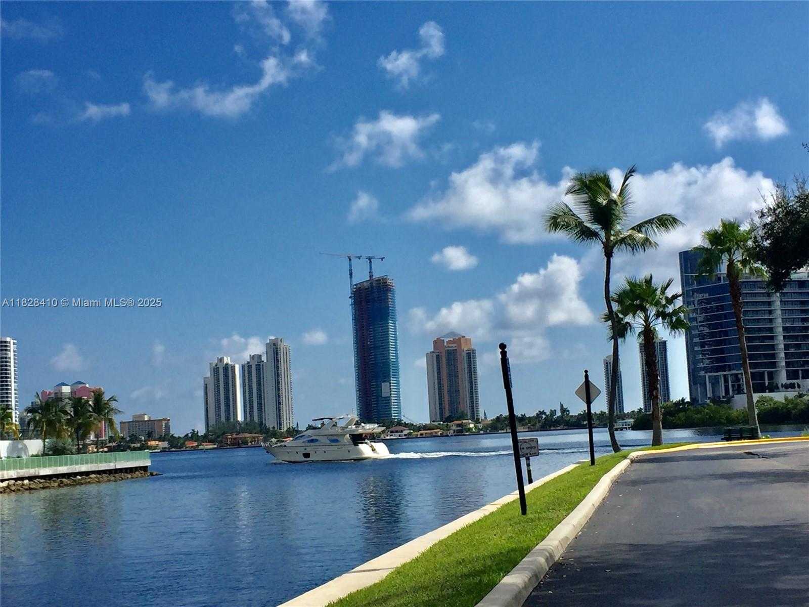 Small Image of 3115 NORTH EAST 184TH ST #4202, Aventura Number 19