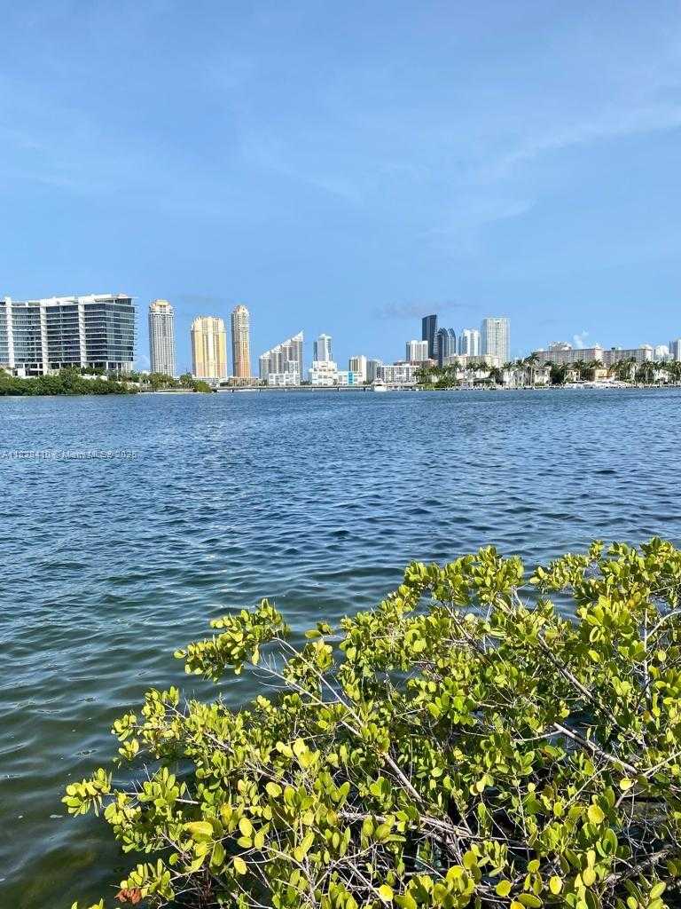 Small Image of 3115 NORTH EAST 184TH ST #4202, Aventura Number 21