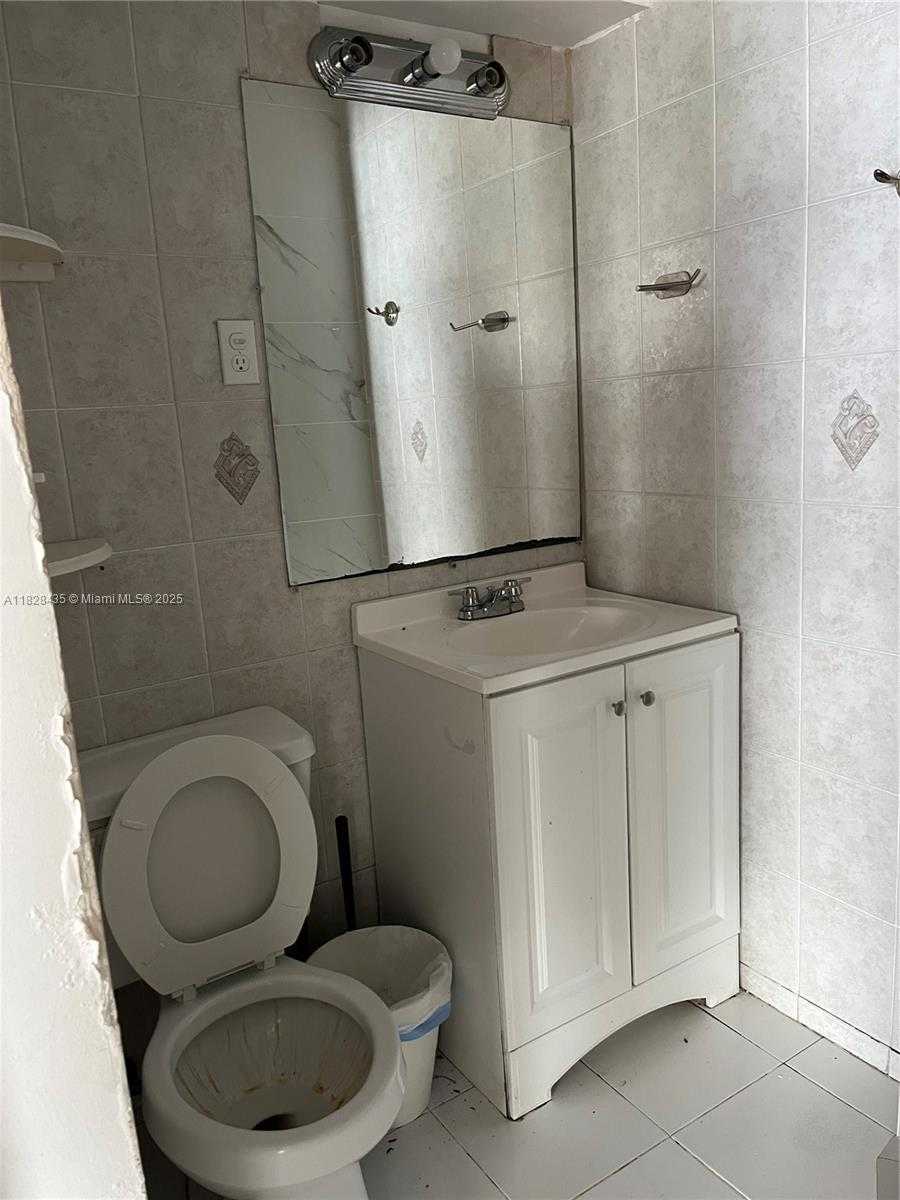 Small Image of 2299 NORTH EAST 136TH TER, North Miami Beach Number 5