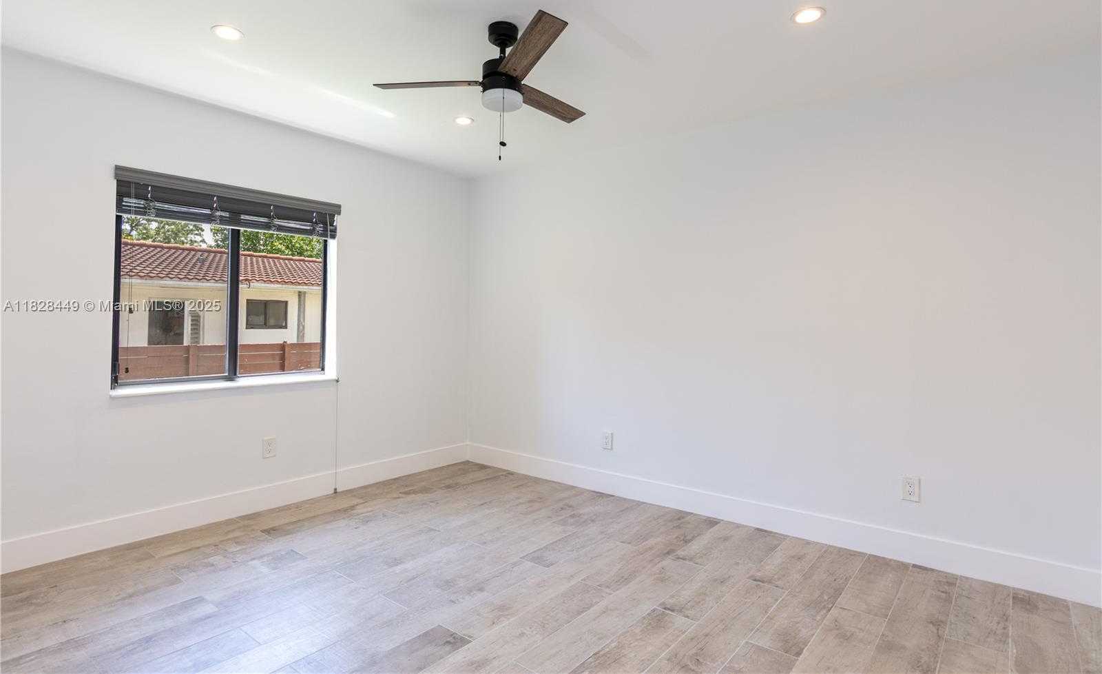 Small Image of 1116 NORTH EAST 117TH ST, Biscayne Park Number 17