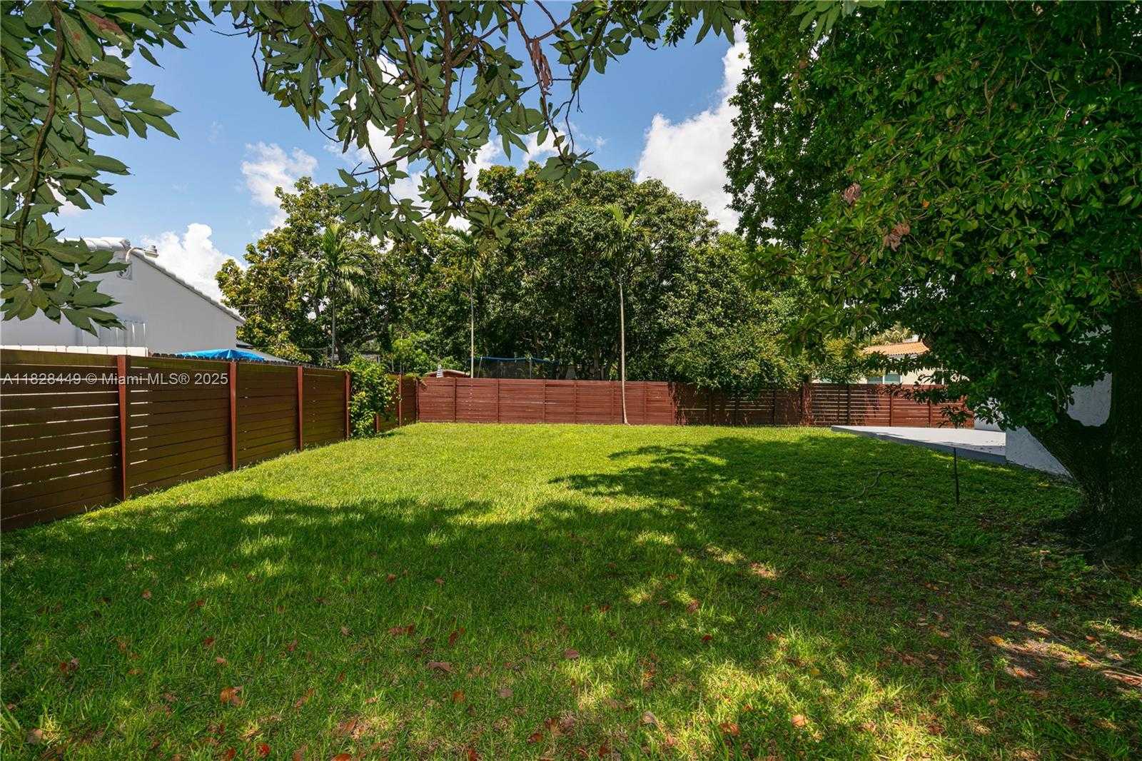 Small Image of 1116 NORTH EAST 117TH ST, Biscayne Park Number 24