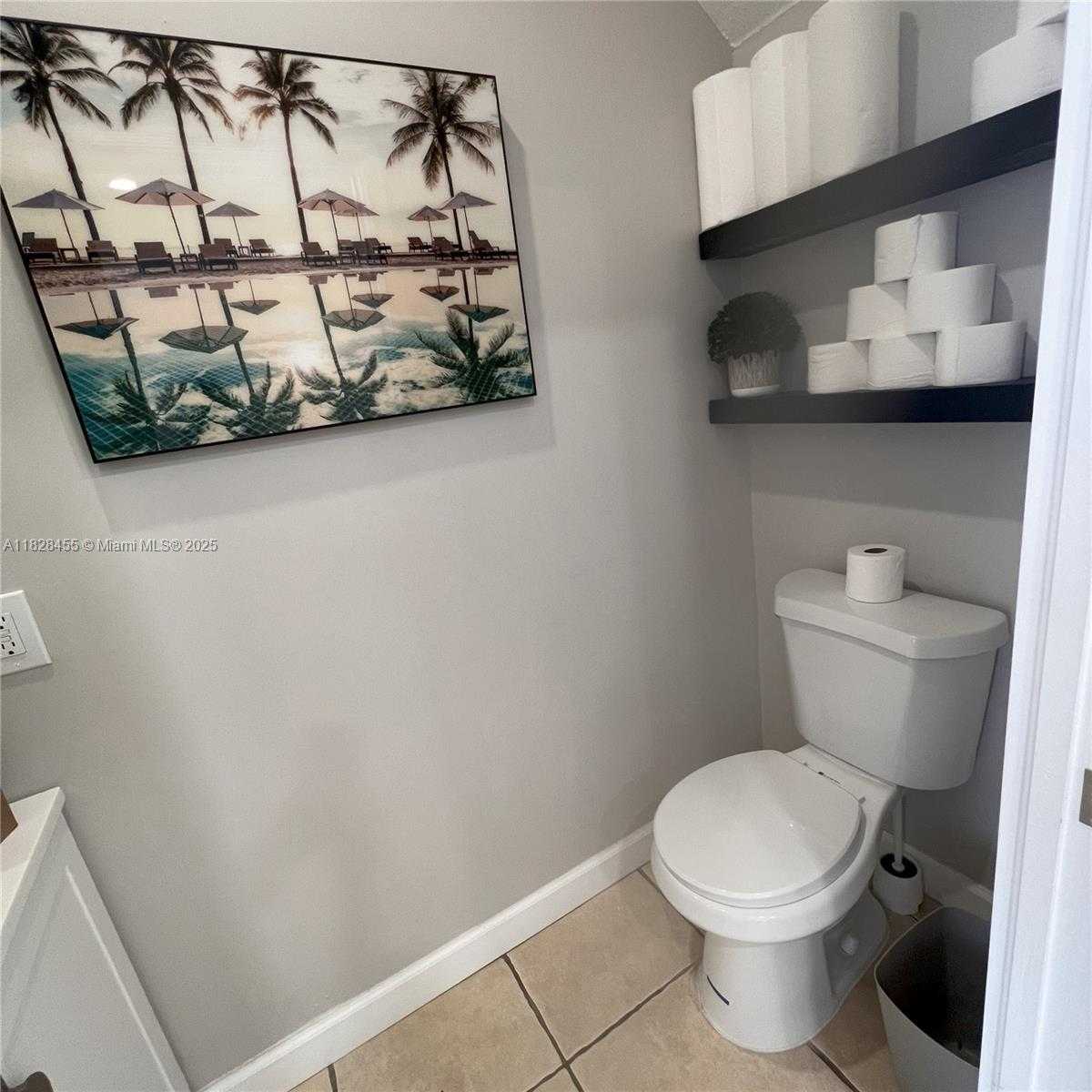 Small Image of 5440 NORTH WEST 107TH AVE #212, Doral Number 15