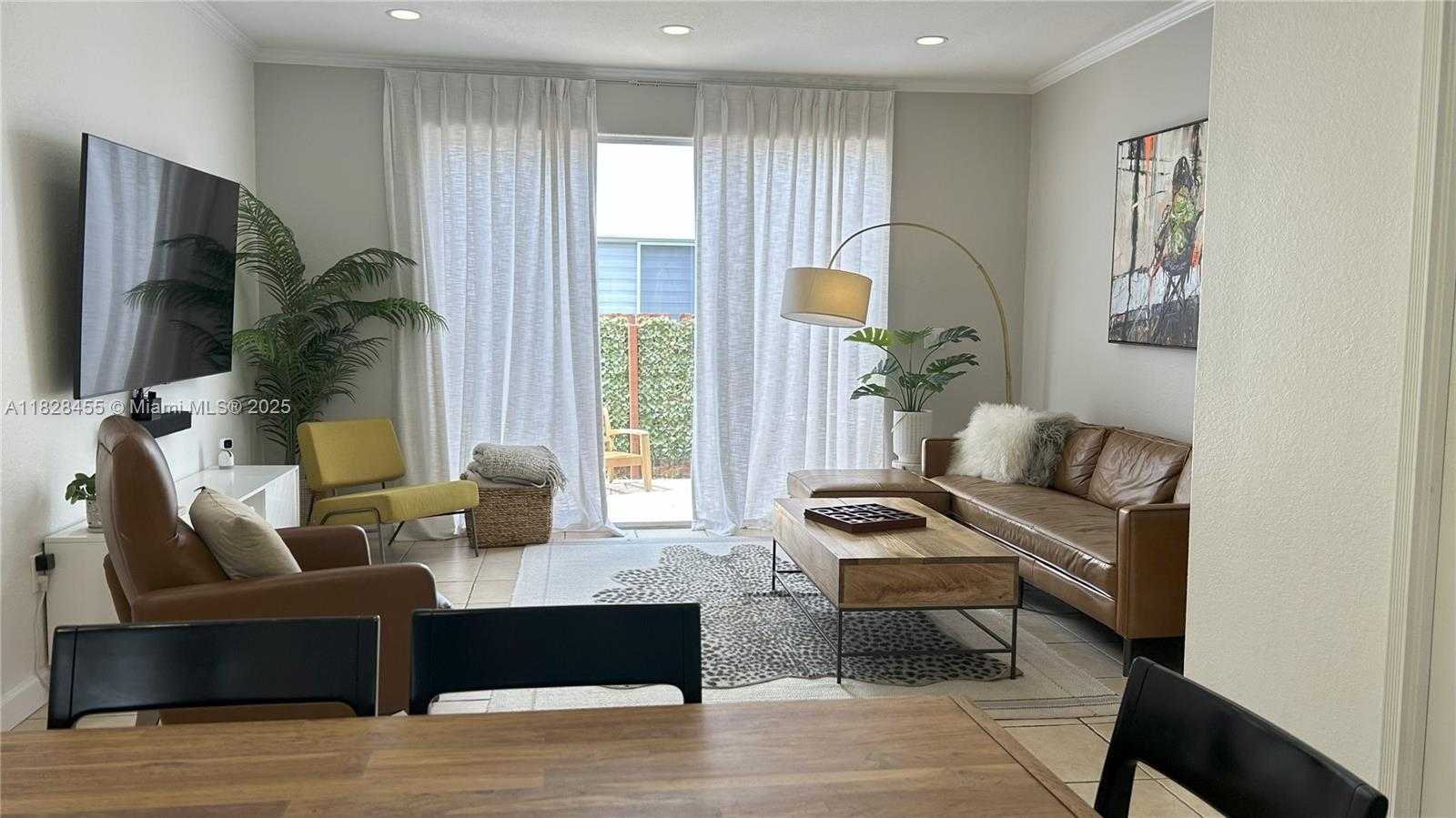 Small Image of 5440 NORTH WEST 107TH AVE #212, Doral Number 3