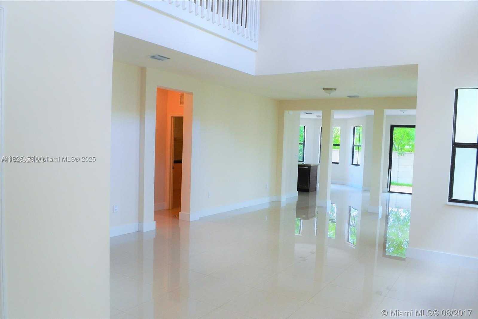 Small Image of 6930 NORTH WEST 106TH AVE #6930, Doral Number 16