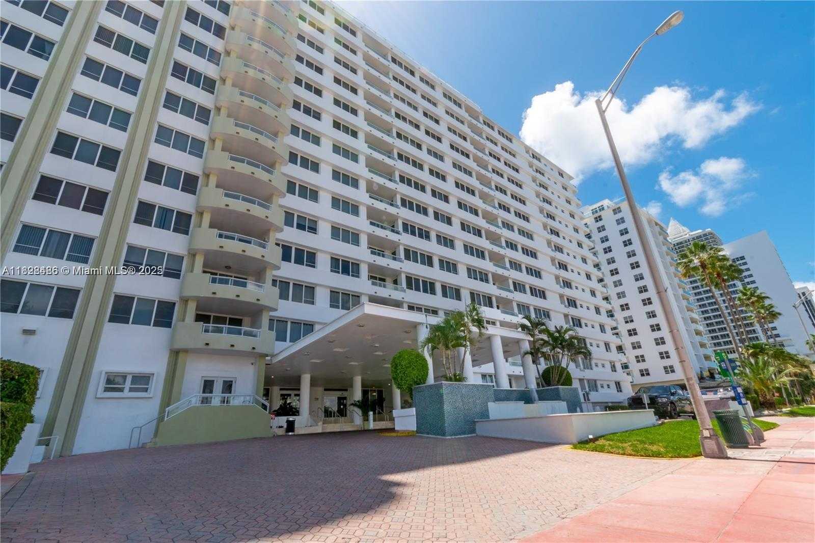 Small Image of 5005 COLLINS AV #715, Miami Beach Number 20